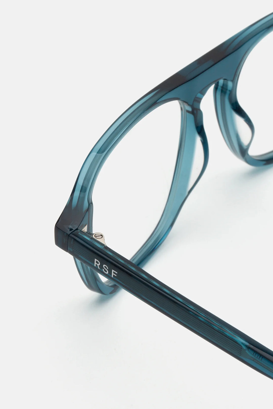 NUMERO 142 - TEAL