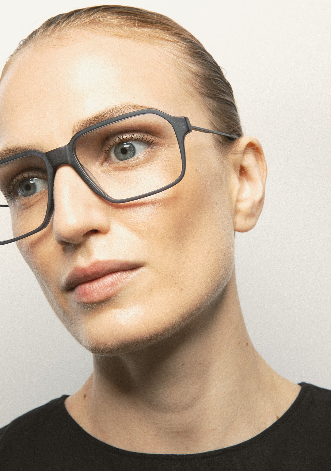 Irvine L - Crystal Navy Matte