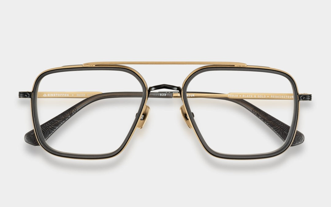 REQUISITEUR - BLACK & GOLD - TITANIUM