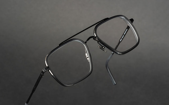 REQUISITEUR - BLACK - TITANIUM