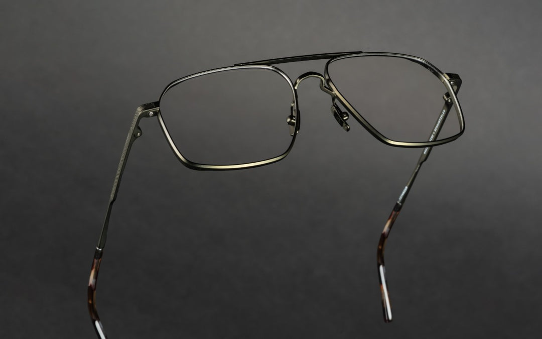 SCHAUSPIELER - PINE - TITANIUM